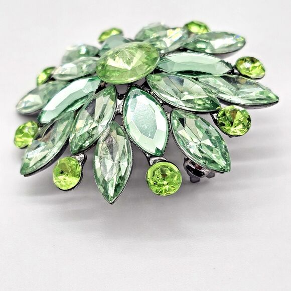 Atomic Flower Brooch Vintage Green Jeweled Elegant Floral Estate Jewelry Pin - Picture 5 of 8